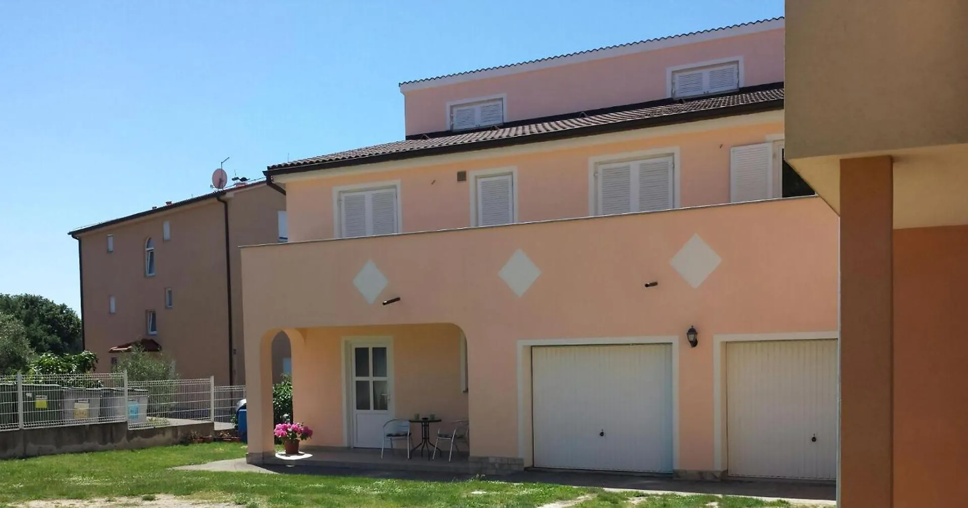 Appartement In Banjole Mit Terrasse Und Garten